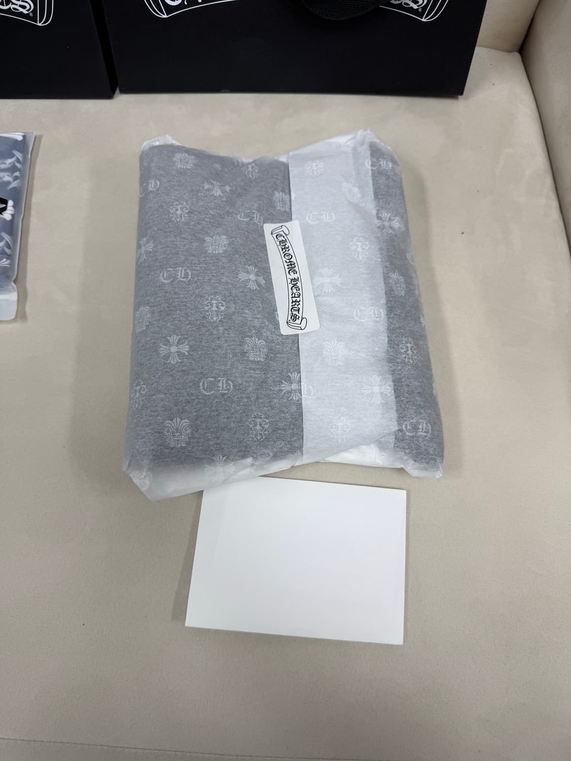 크롬하츠 넥 스크립트 로고 포켓 롱슬리브 티셔츠 블랙 라지 상품이미지2