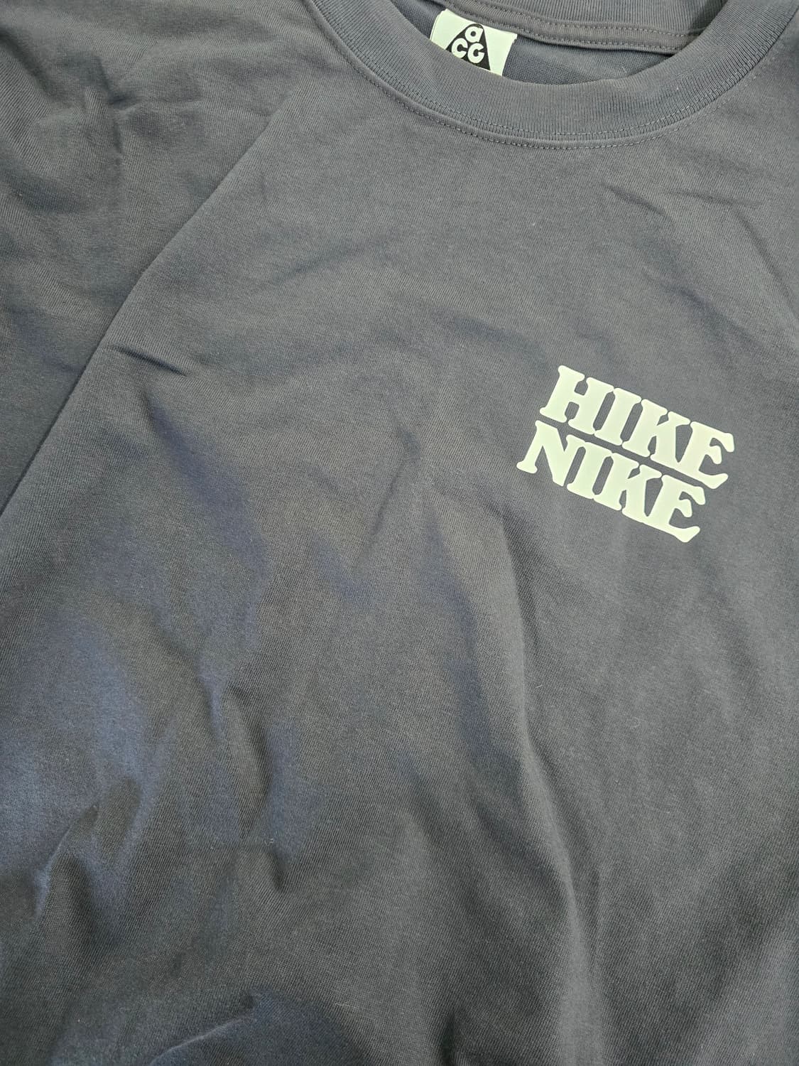 나이키 ACG 반팔 상품이미지1