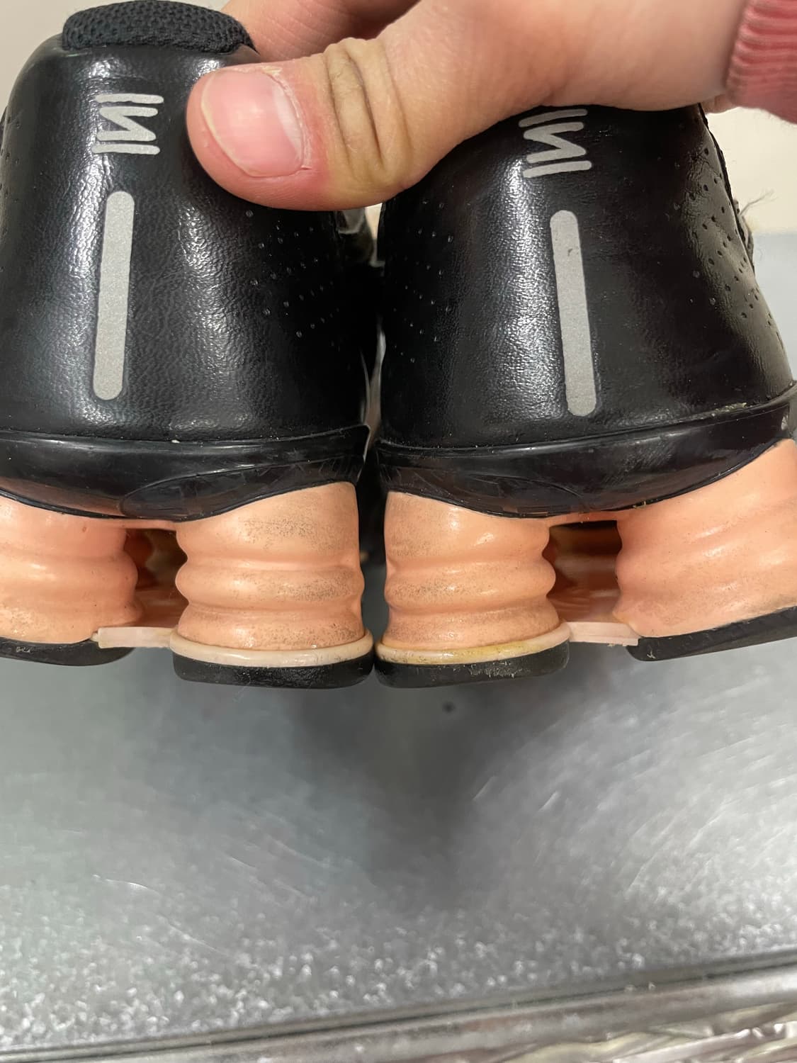 나이키 샥스 에이전트 블랙 핑크220 상품이미지9