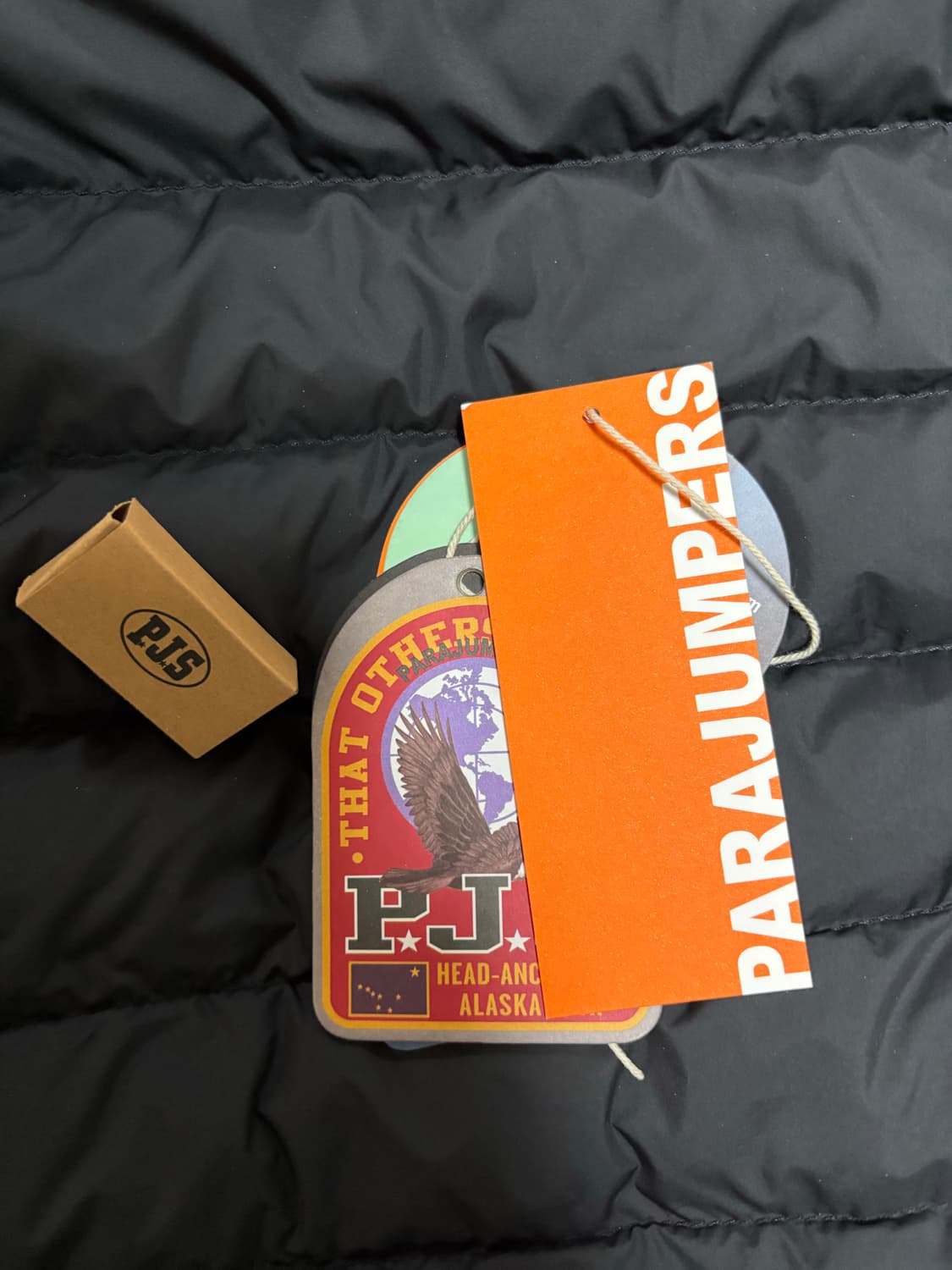 [M] 파라점퍼스 유고 숏 다운 자켓 블랙 - 25FW 상품이미지3