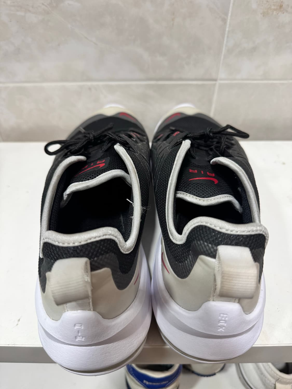 나이키 에어맥스 엑시스 275 팝니다! 상품이미지3