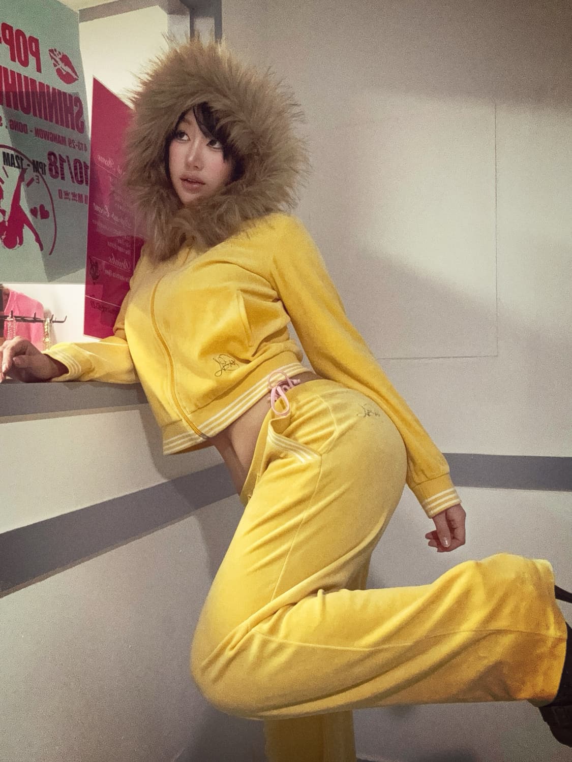 아디다스 갸루 벨벳 퍼 셋업 상품이미지1