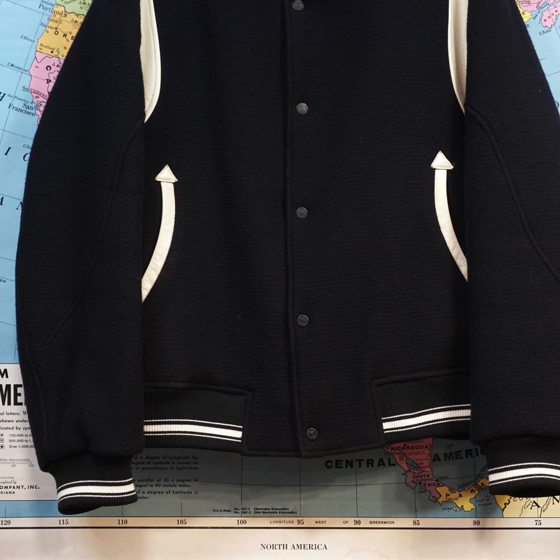 비이커 24fw 울&레더 바시티 자켓 상품이미지4