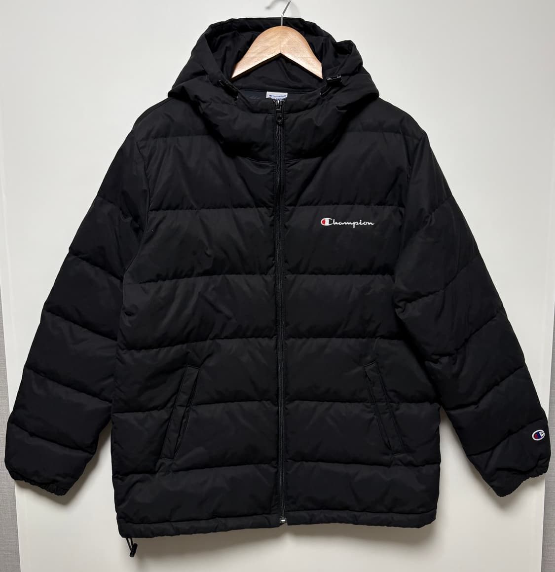 챔피온 블랙 후드 푸퍼 다운 패딩 상품이미지1