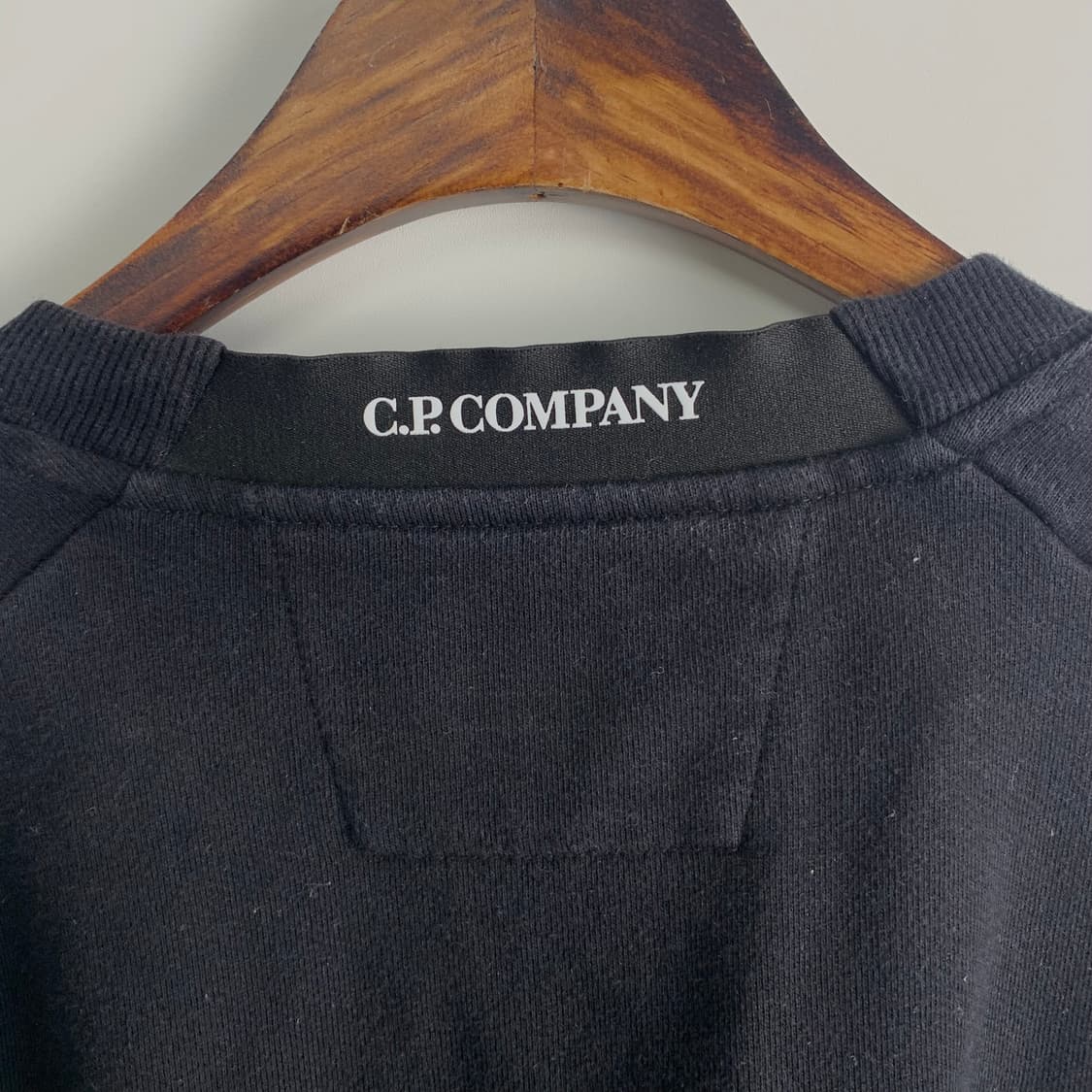 Cp컴퍼니 렌즈 블랙 맨투맨 상품이미지5