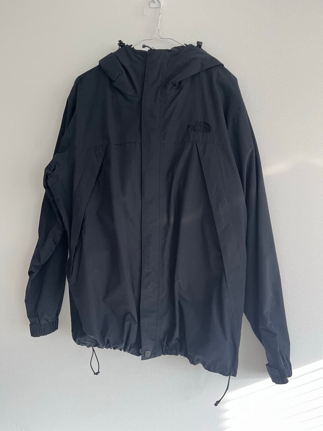노스페이스 윈드브레이커 상품이미지1