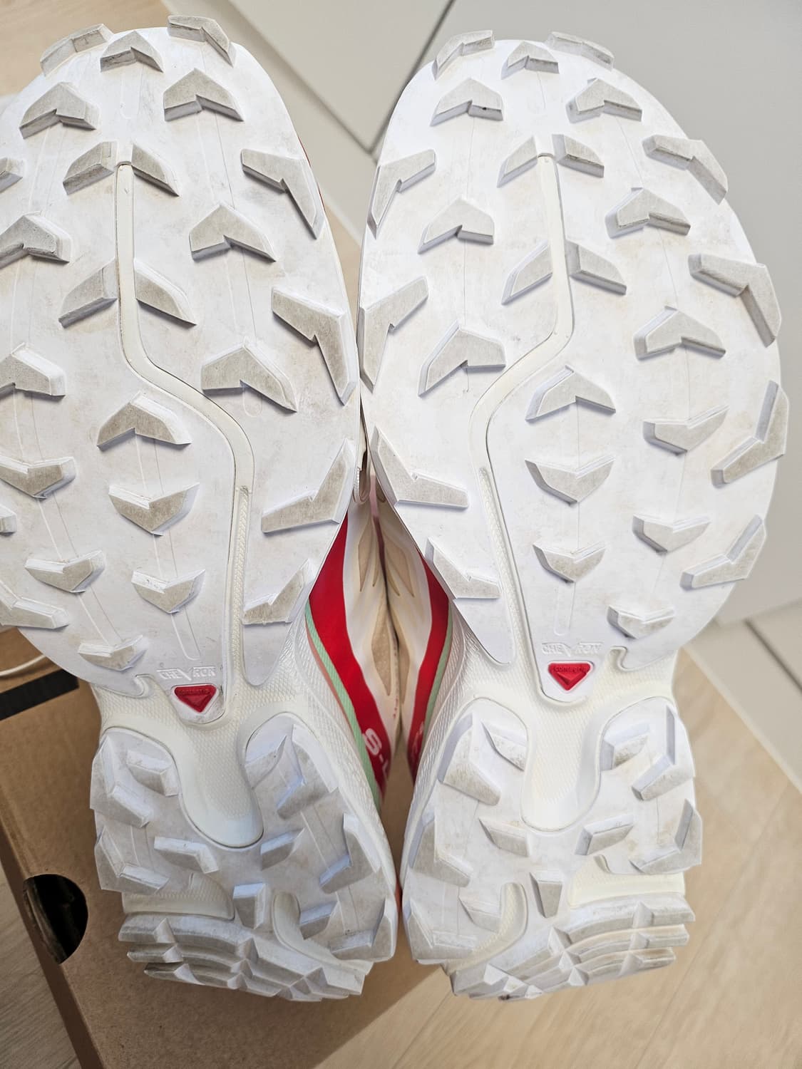 살로몬 XT-6 쇼트브레드 포피 레드 250(박스포함) 상품이미지5