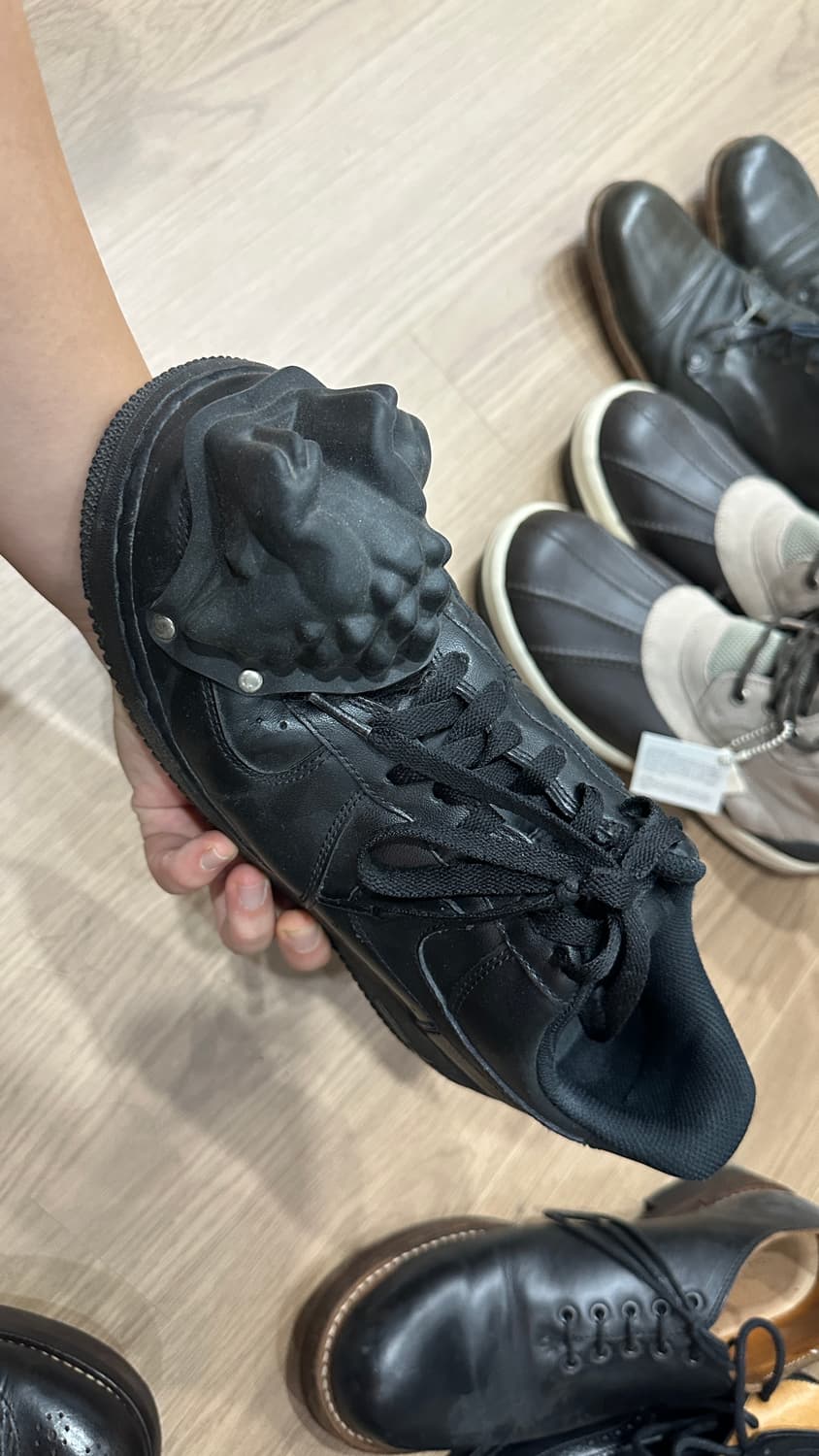 꼼데가르송 공룡포스 상품이미지2