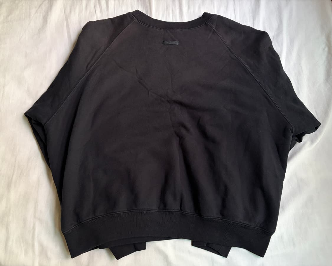 피어오브갓 7th 선페이드 FG 로고 맨투맨 빈티지 블랙 크루넥 스웻셔츠 상품이미지3