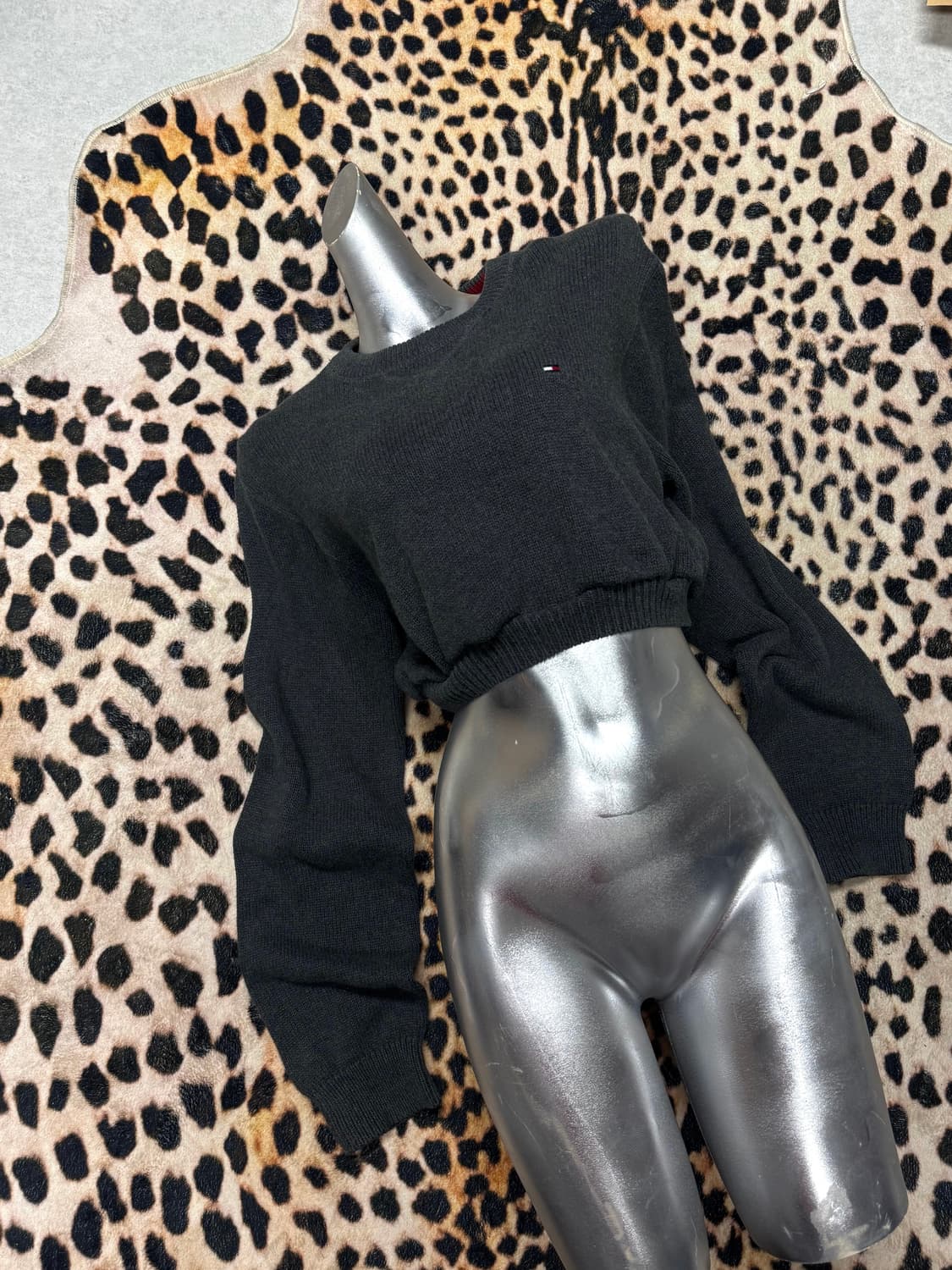 Tommy Hilfiger 크롭 롱슬니트 상품이미지1