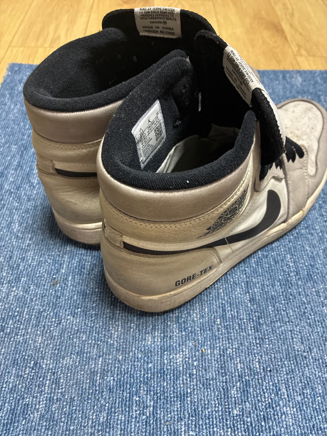 Nike 에어조던1하이 고어택스 상품이미지2