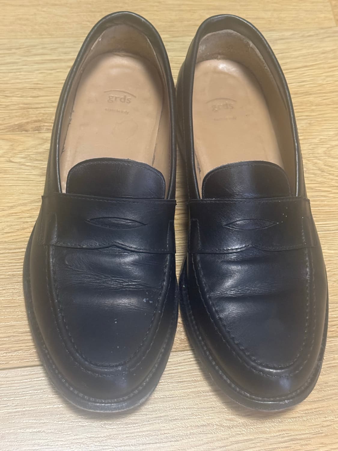 그라더스 로퍼01 레더블랙 265사이즈 팝니다 상품이미지1