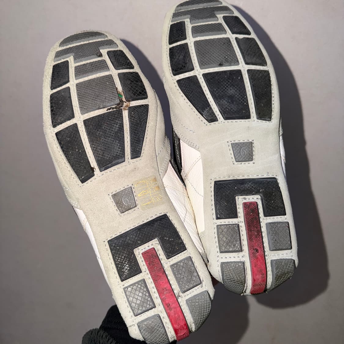 프라다 남성 디테일 드라이빙 스니커즈  (260) 상품이미지7