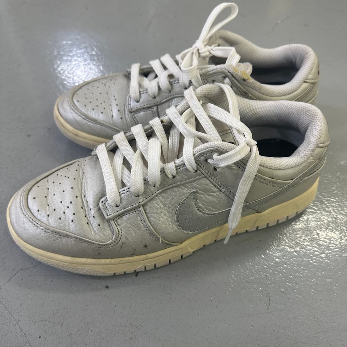 255 나이키 덩크 로우 메탈릭실버 0407D 상품이미지2
