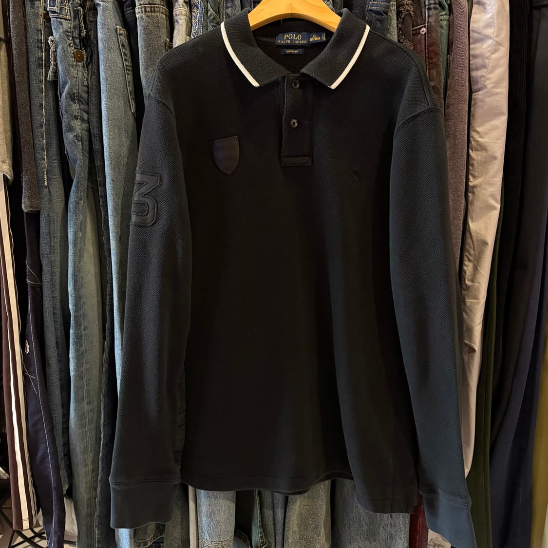 폴로 랄프로렌 커스텀 핏 가죽패치 긴팔 카라티 상품이미지2