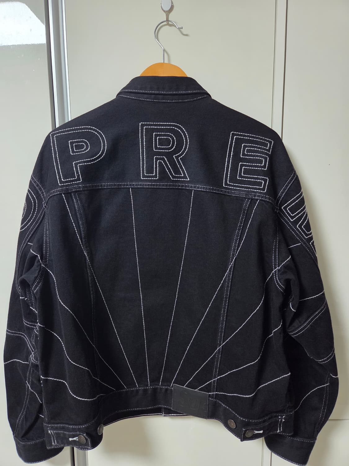 슈프림 23FW 자수 데님 트러커 자켓 상품이미지2