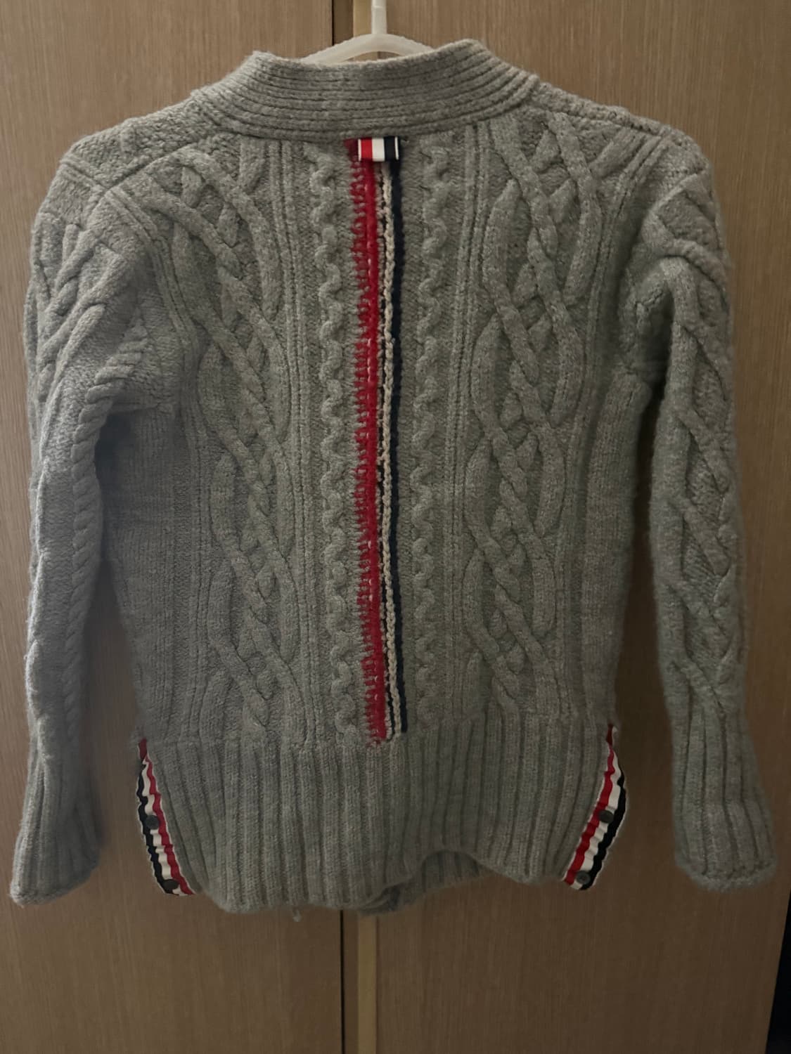 톰브라운 백삼선 케이블 가디건 38size 상품이미지2