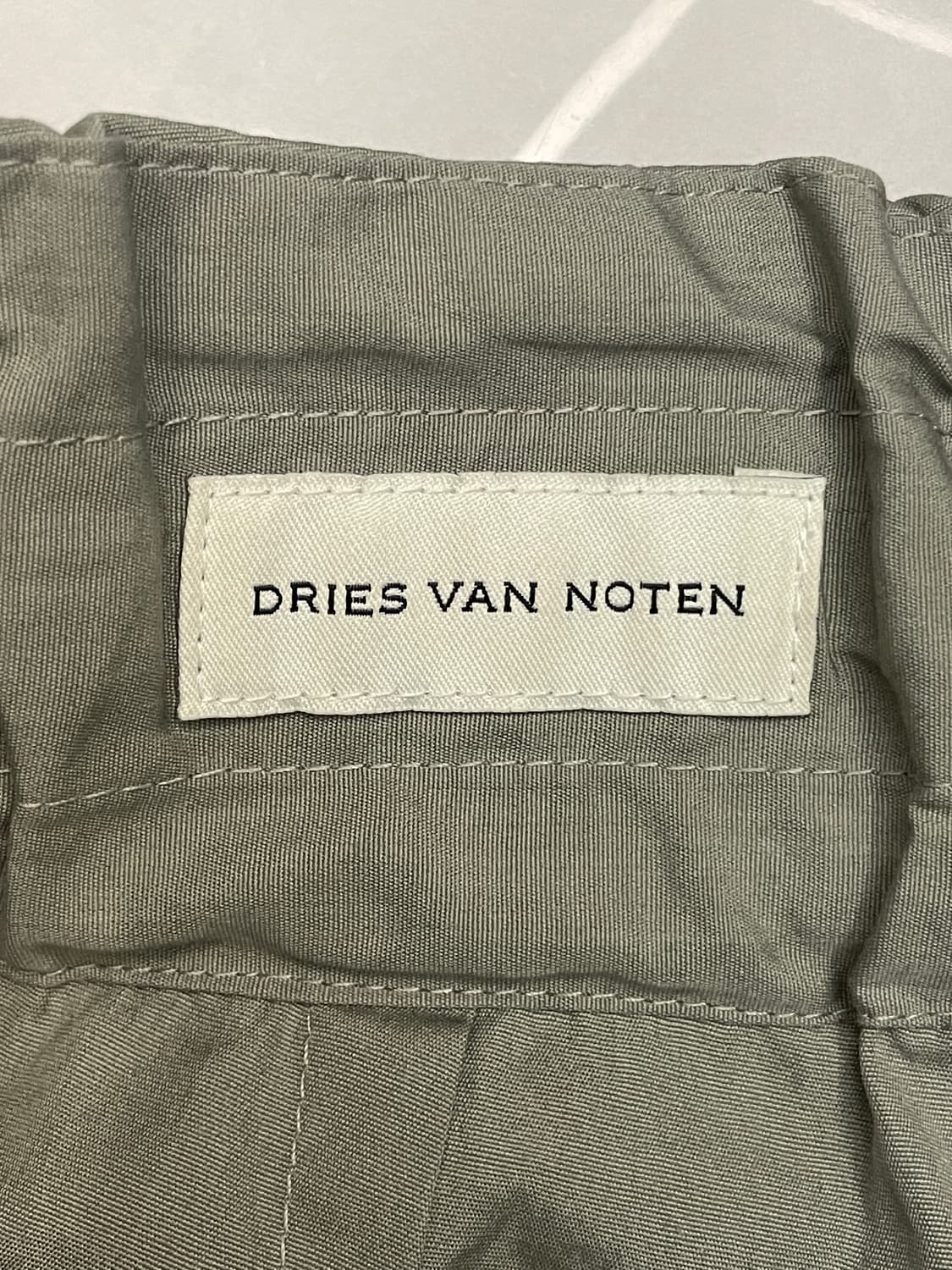 드리스 반 노튼 25SS 와이드 플리츠 슬랙스 그레이 상품이미지6