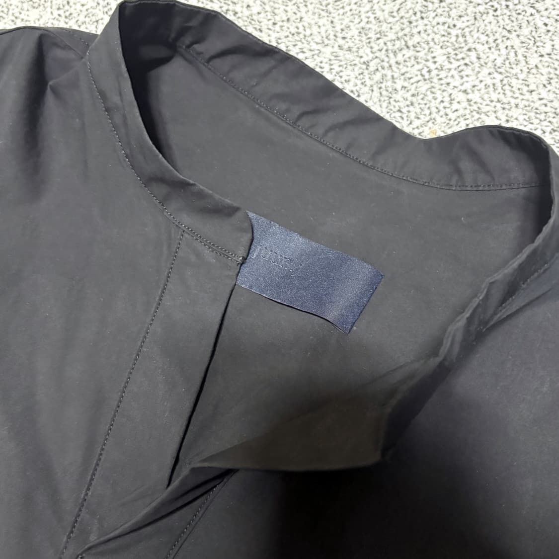 준지 크리스피 코튼 튜닉 루즈핏 셔츠 블랙 상품이미지3