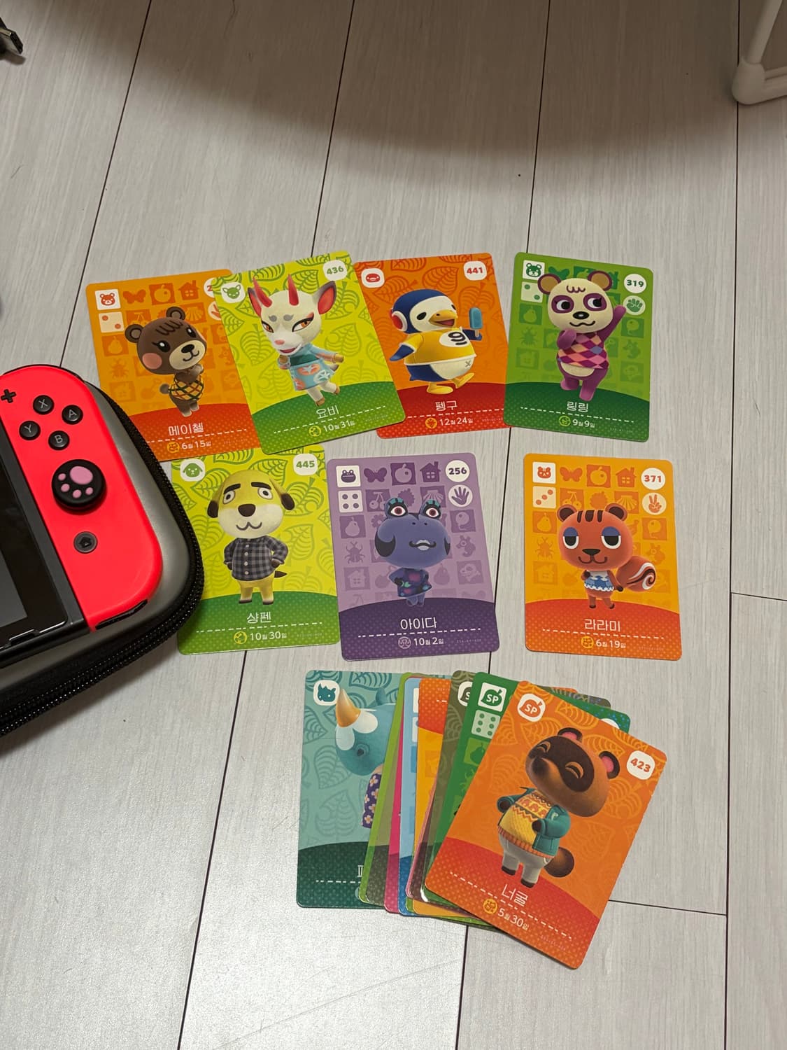 닌텐도 스위치 1세대 + 동물의 숲 칩 + 아미보 카드(인기주민) 상품이미지3