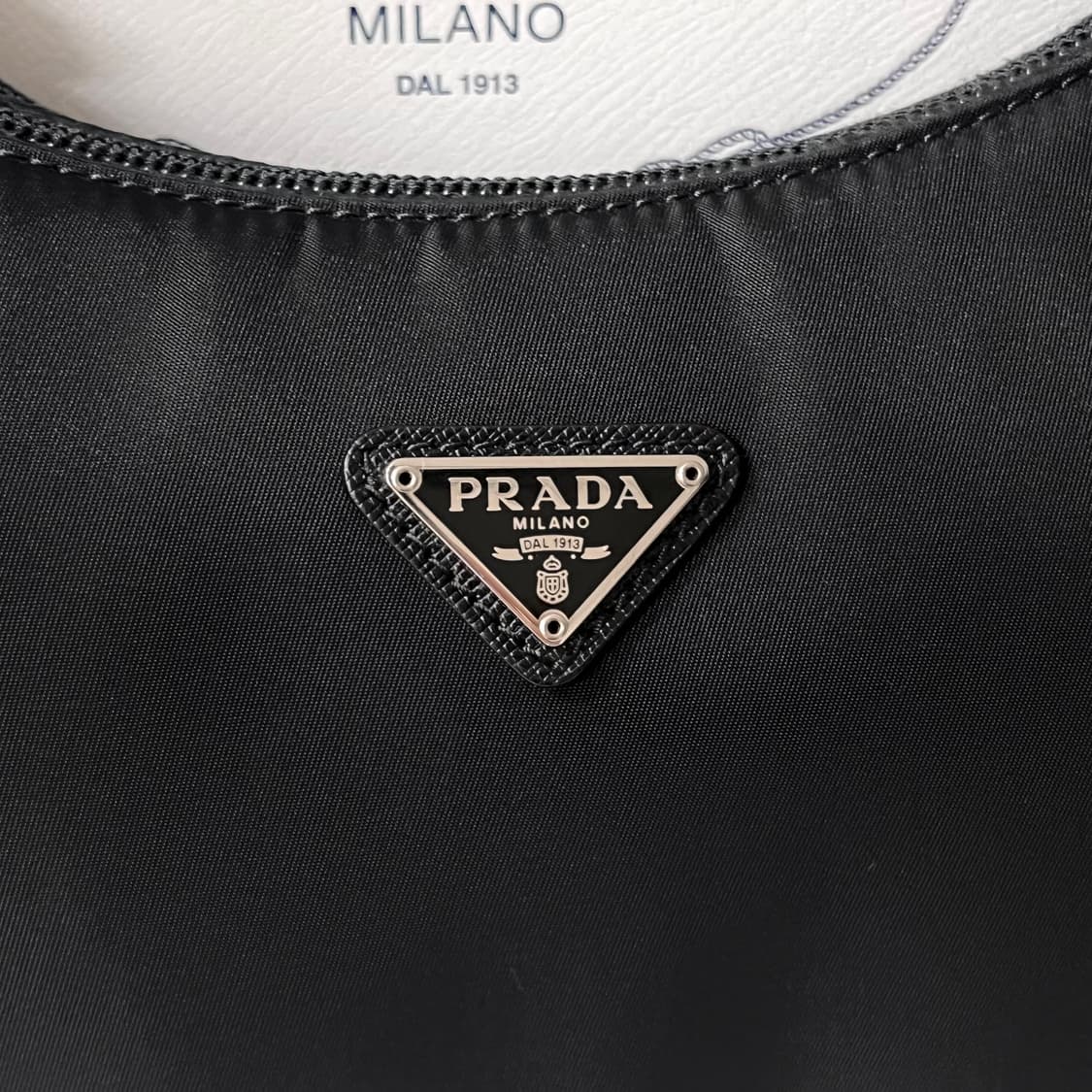 [S급/풀박스] 프라다 2000 리에디션 테수토 호보백 가방 블랙 상품이미지6
