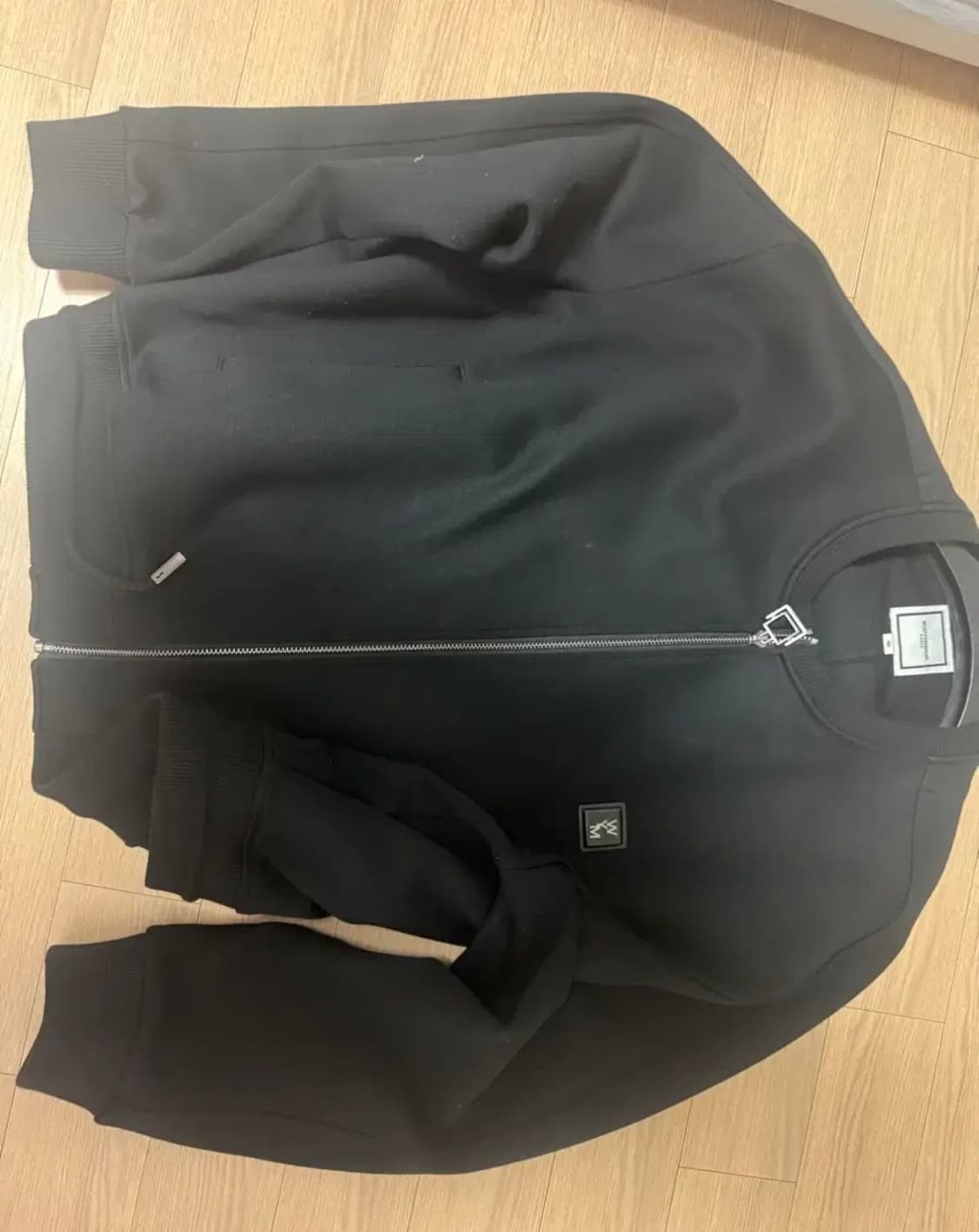 우영미 25ss 집업 스웨트셔츠 블랙 48 상품이미지1