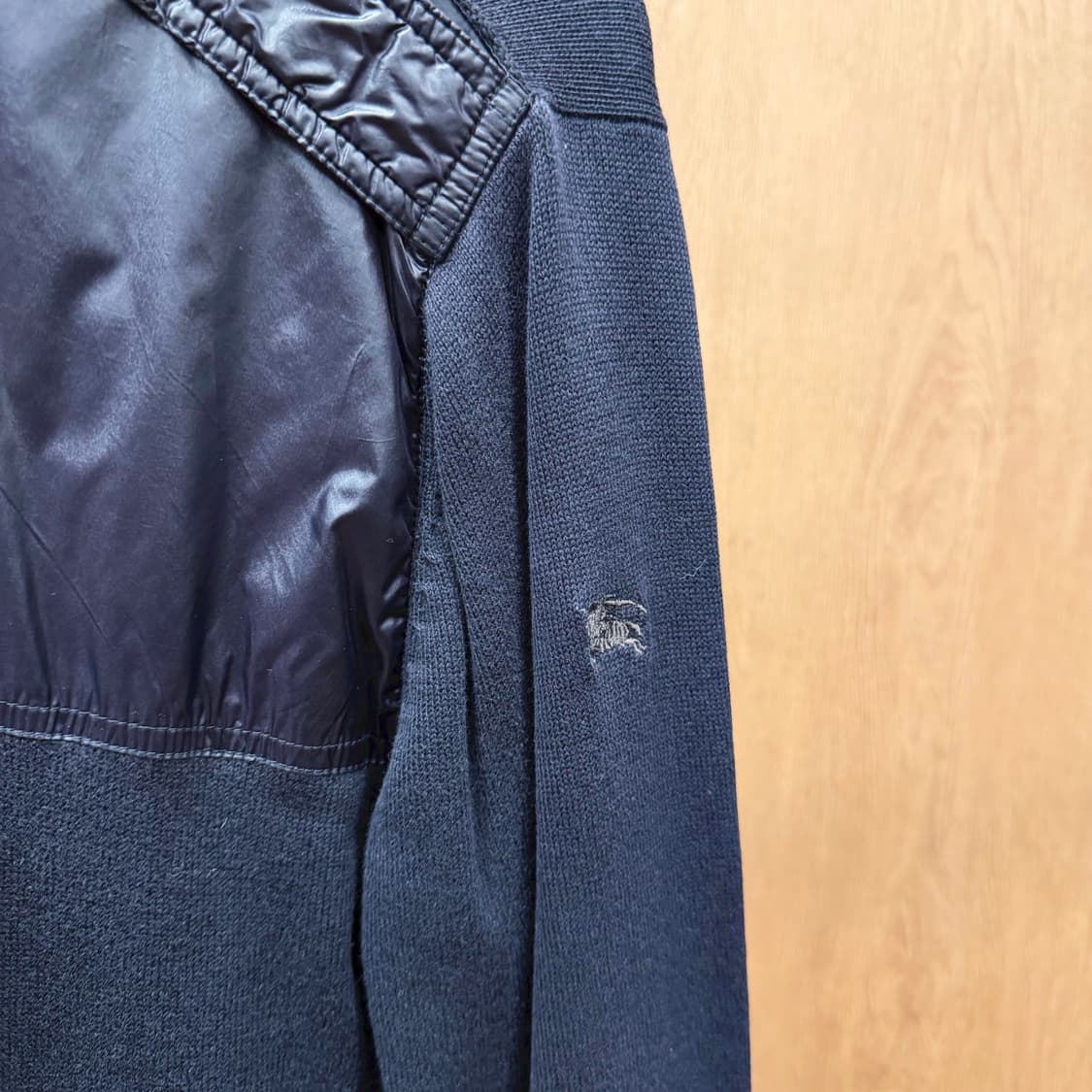 버버리 블랙 라벨 하이넥 니트 집업 자켓 나일론 배색 숄더 탭 블랙 상품이미지7