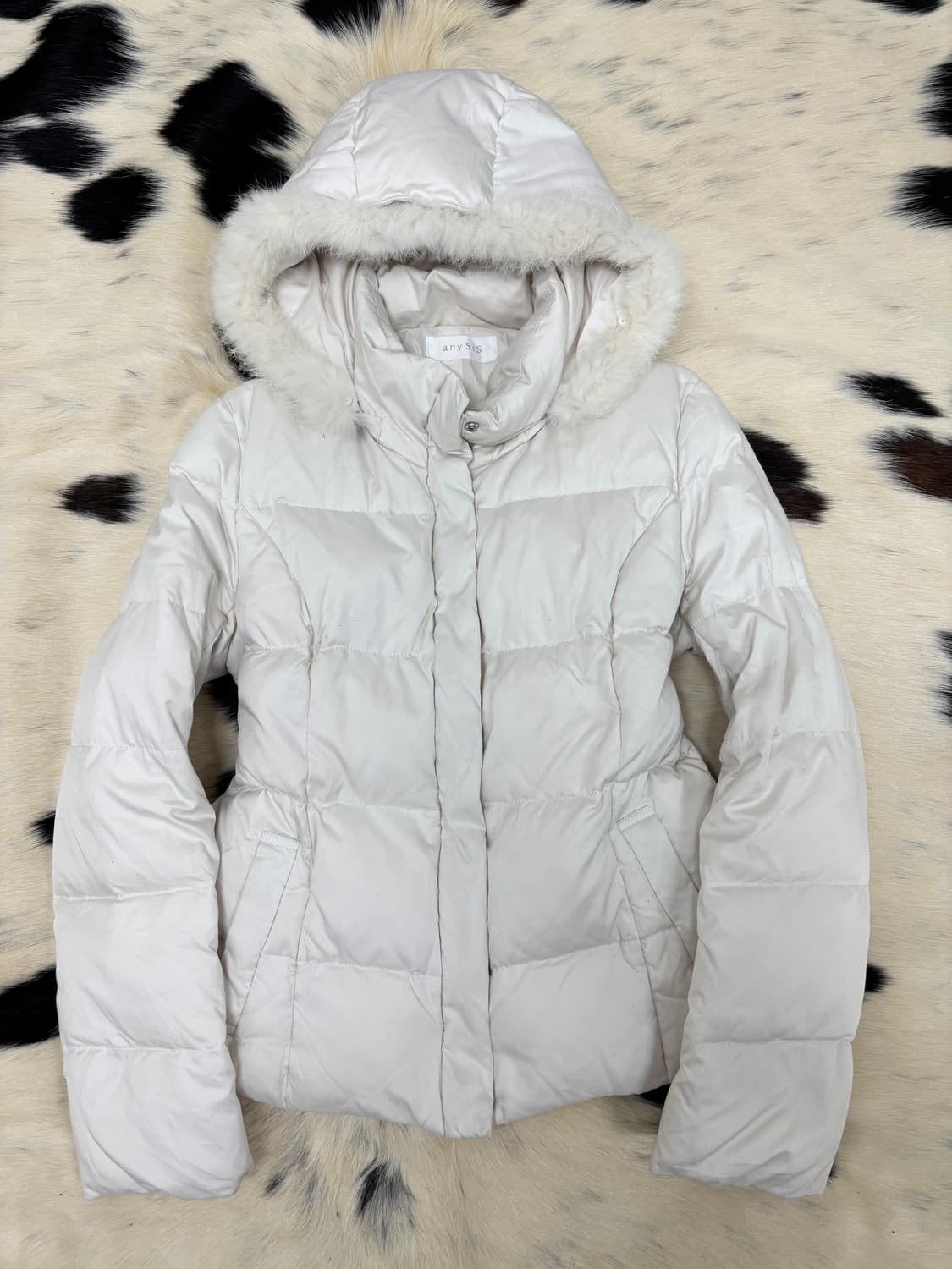 [anysis]Y2K White Fur Padding 상품이미지3