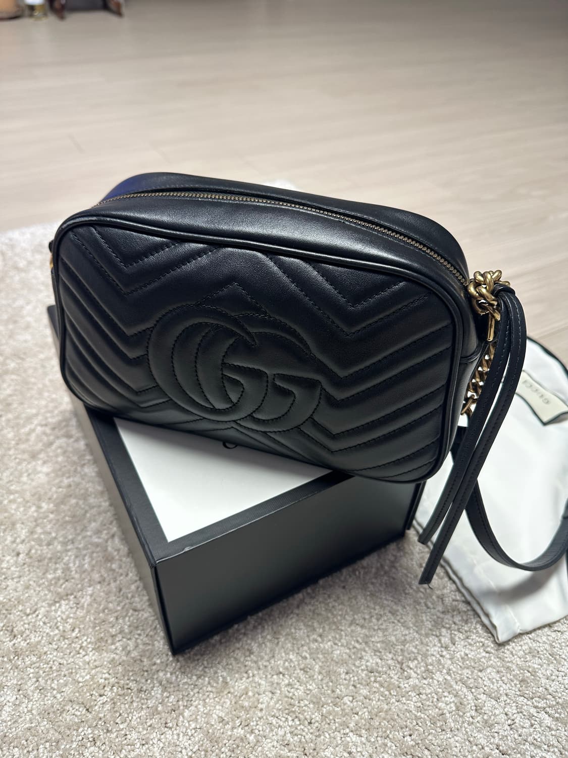 구찌 마틀라세 스몰 판매합니다 상품이미지3