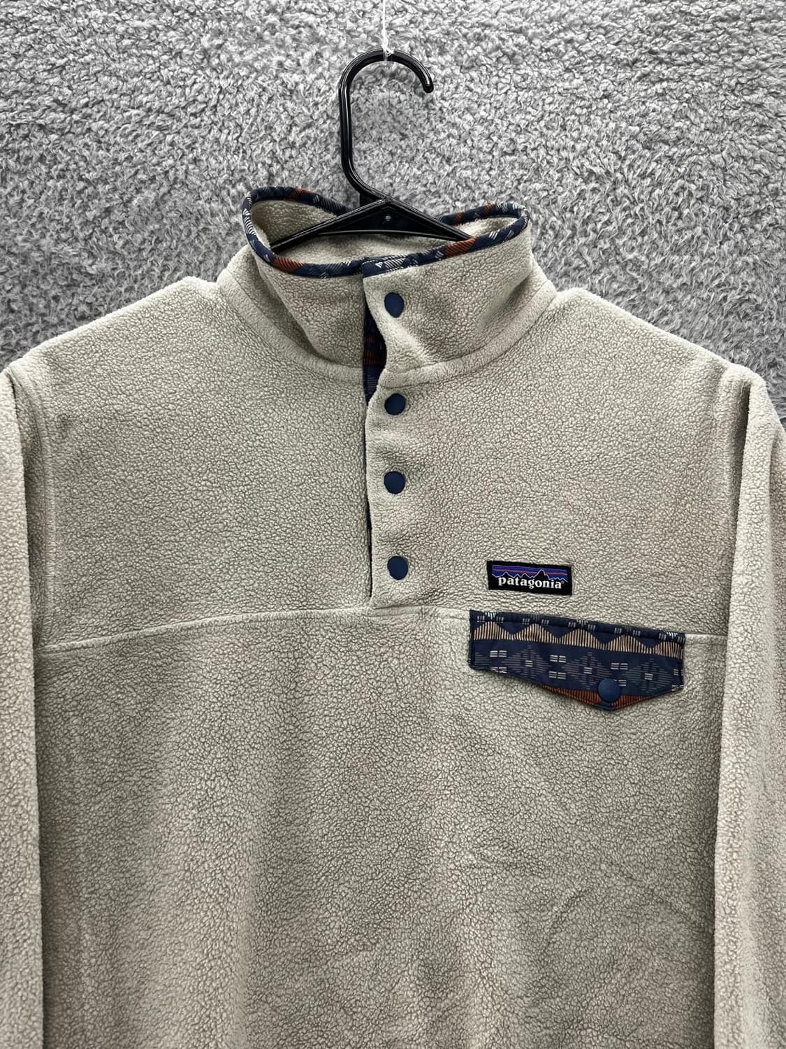 17FW 파타고니아 신칠라 스냅-티 플리스 베이지/네이티브 패턴 상품이미지2