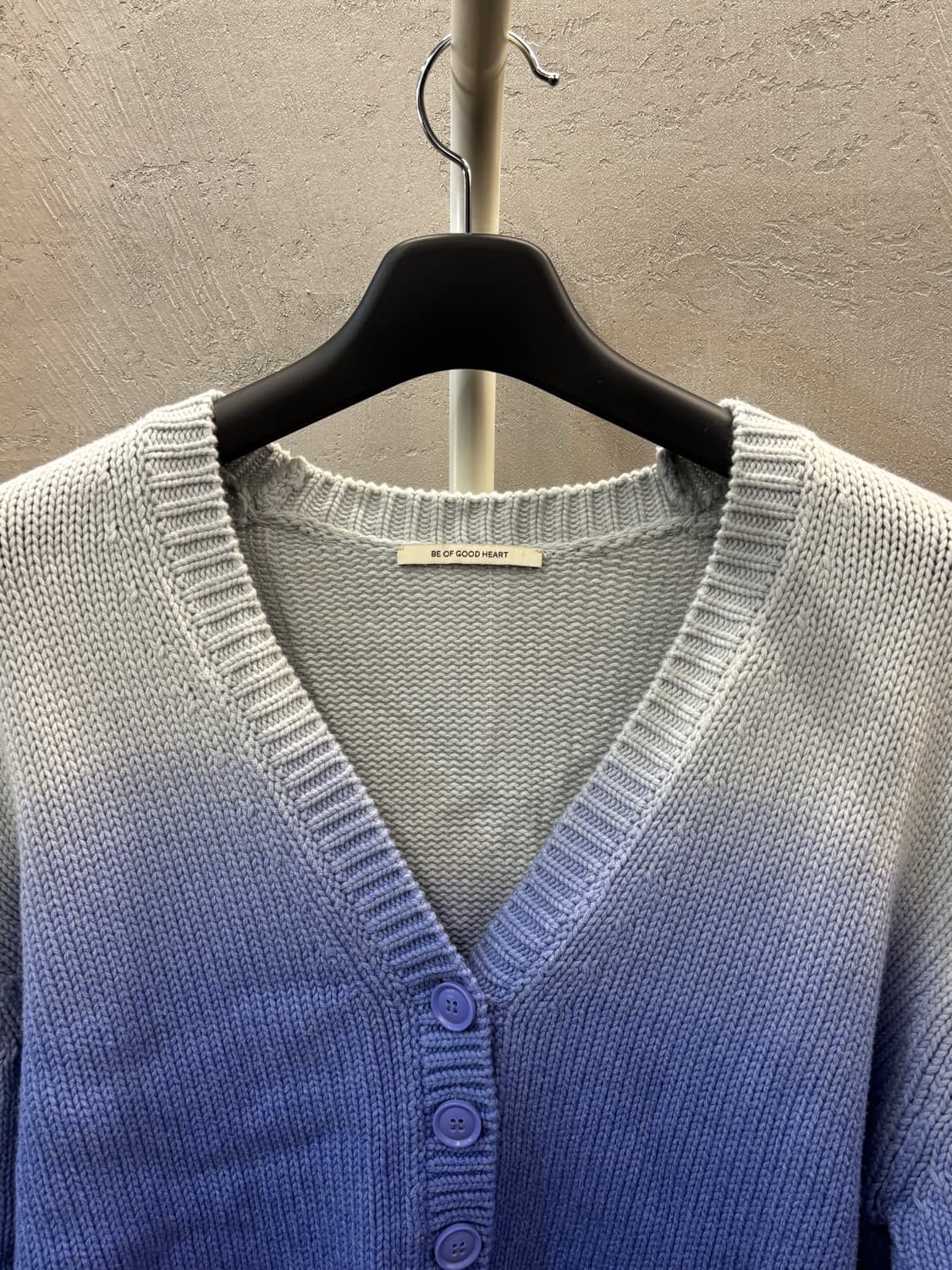 에트르 세실 그라데이션 니트 가디건 36 상품이미지3