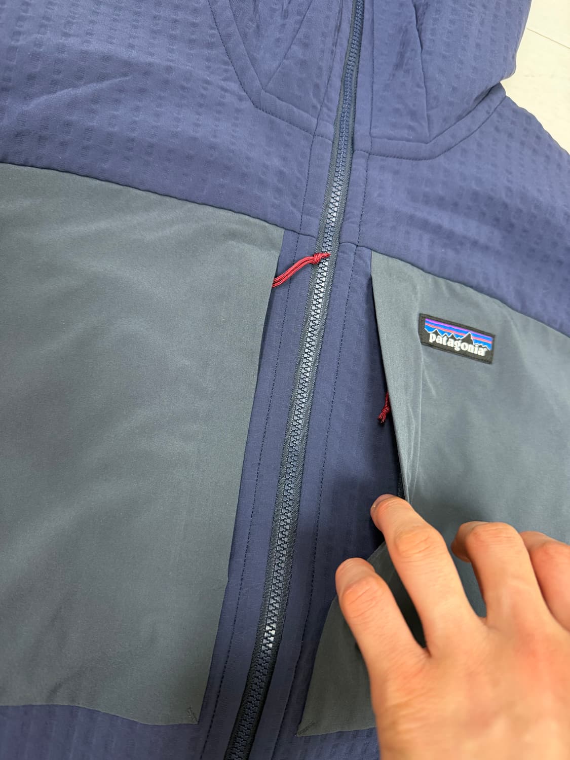 파타고니아 R2  후드 집업 M 사이즈 상품이미지3