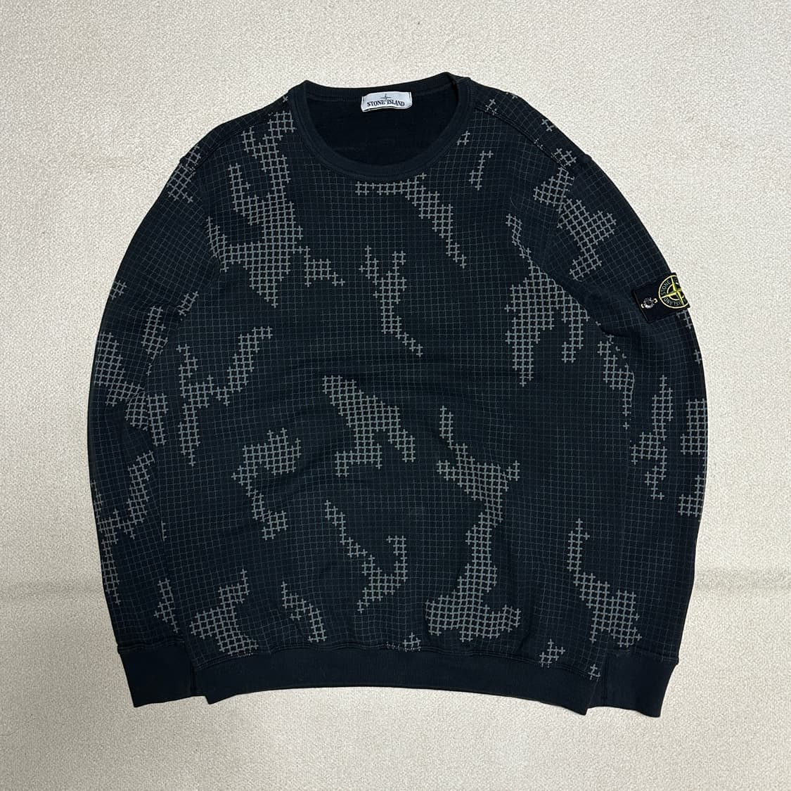 스톤 아일랜드 체크 그리드 카모 스웨트셔츠 상품이미지2