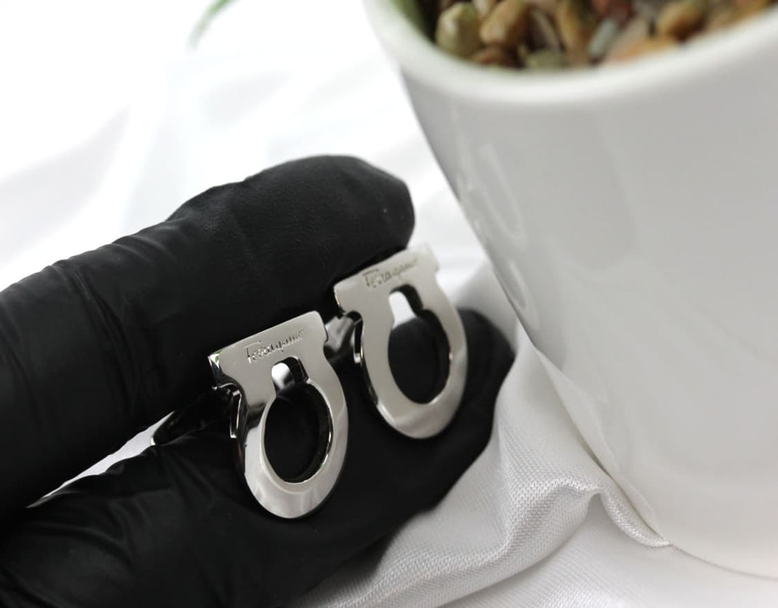 페라가모 A-등급 간치니 유광 남자 명품 커프스 상품이미지7