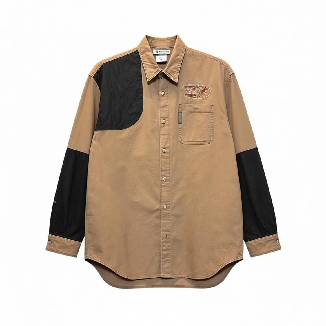 컬럼비아 긴팔 워크 셔츠 앞면 로고 배색 원포켓 디테일 카멜 베이지 상품이미지1