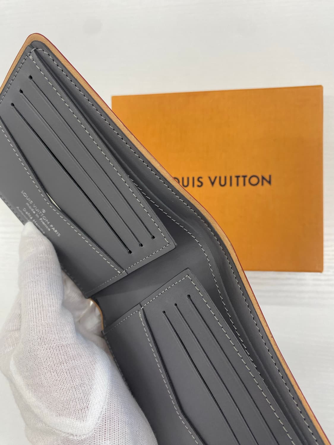 루이비통 슬렌더 월렛 미러 반지갑 한정판 상품이미지4