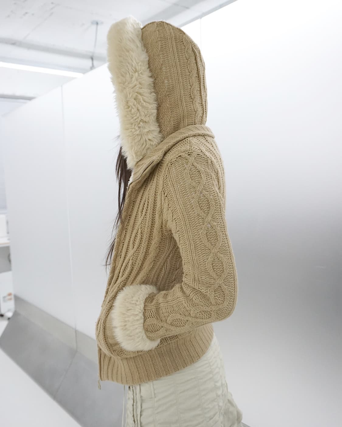 Cecil mc bee  fur knit zip up 상품이미지4