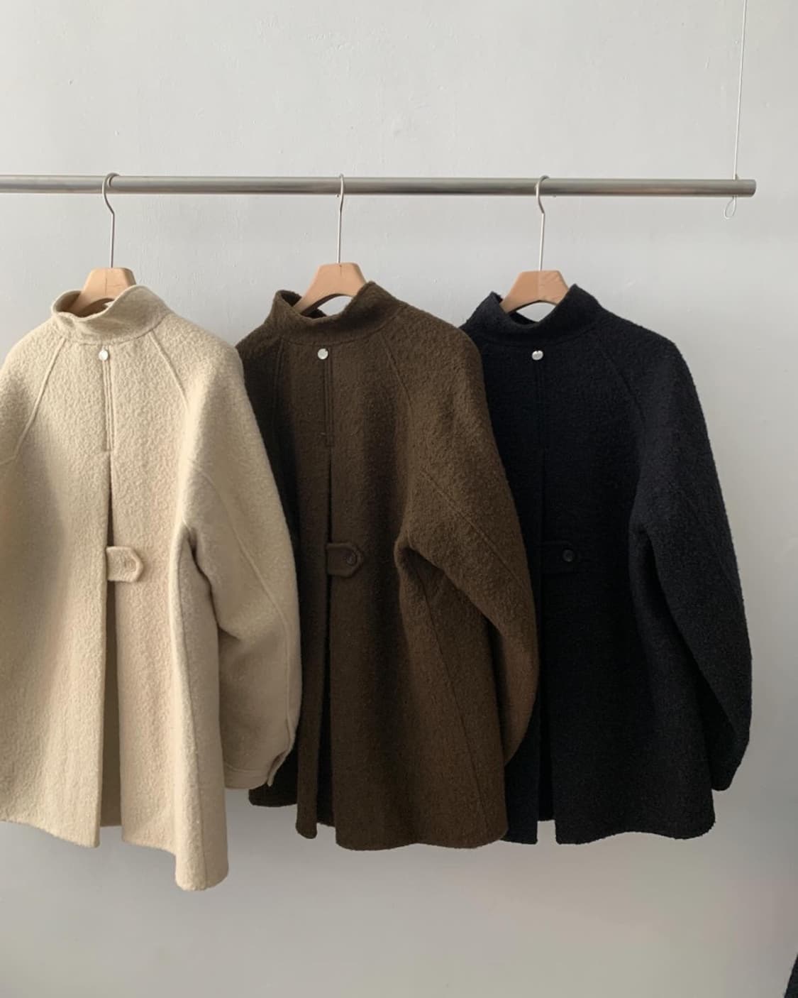 오버테이크 하이넥 알파카 부클 핸드메이드 코트 (네이비) 상품이미지8