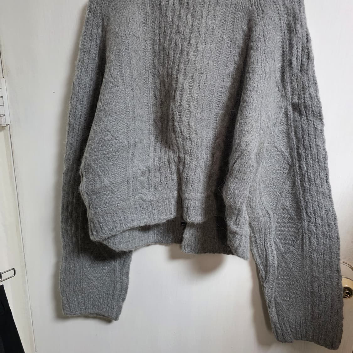 새상품) Poster 꽈배기 토글 가디건 상품이미지6