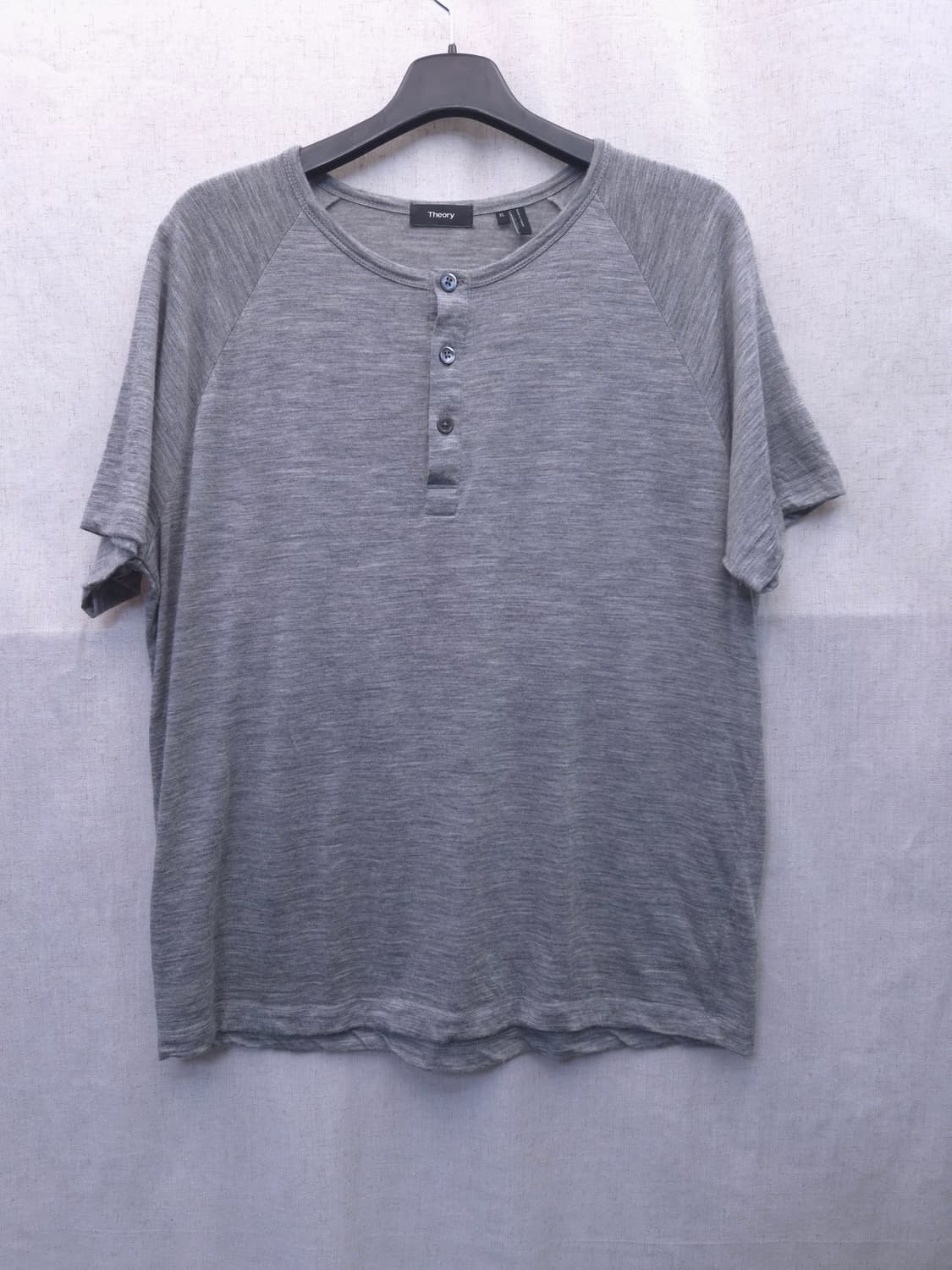 Theory 띠어리 그레이 헨리넥 반팔 티셔츠 XL 상품이미지1