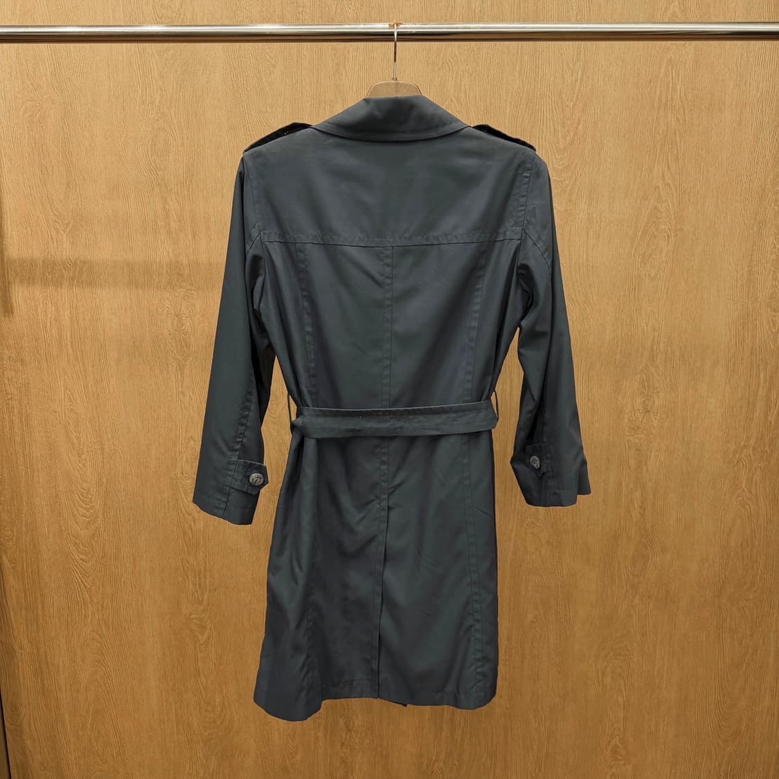 마렐라 트렌치 미디 코트 견장 더블 버튼 벨트 스트랩 디테일 네이비 상품이미지3