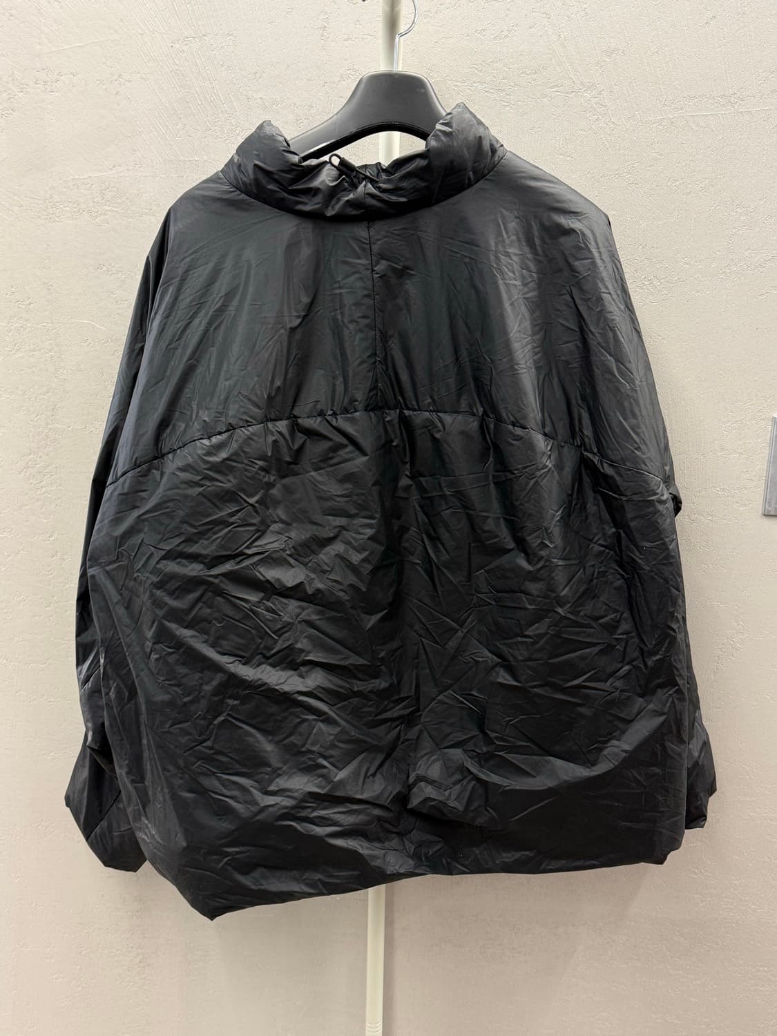 이지 갭 엔지니어드 바이 발렌시아가 모크넥 풀오버 퍼퍼 L 상품이미지7