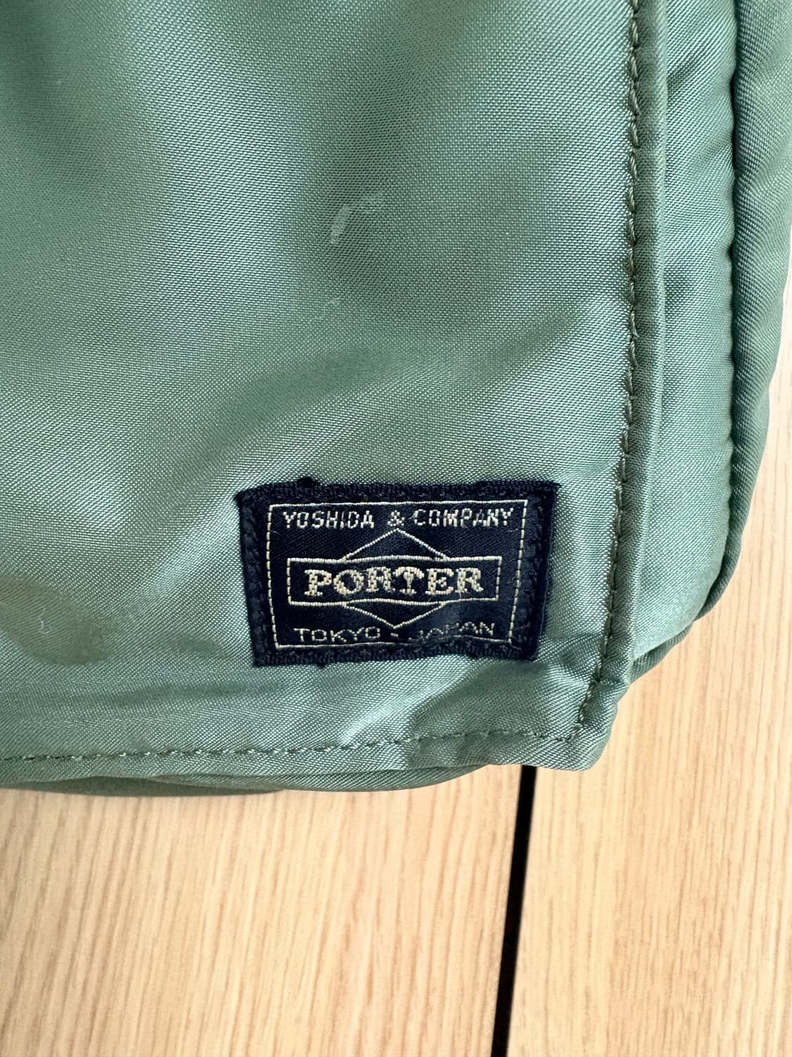 포터 탱커 숄더백 L 세이지 그린 상품이미지2