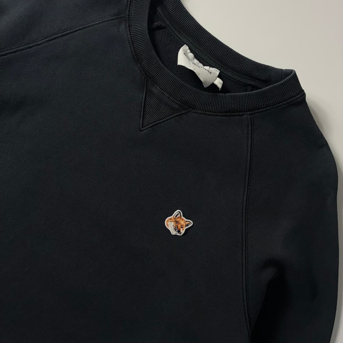 Maison kitsne  메종 키츠네 폭스패치 코튼 블랙 맨투맨  상품이미지3