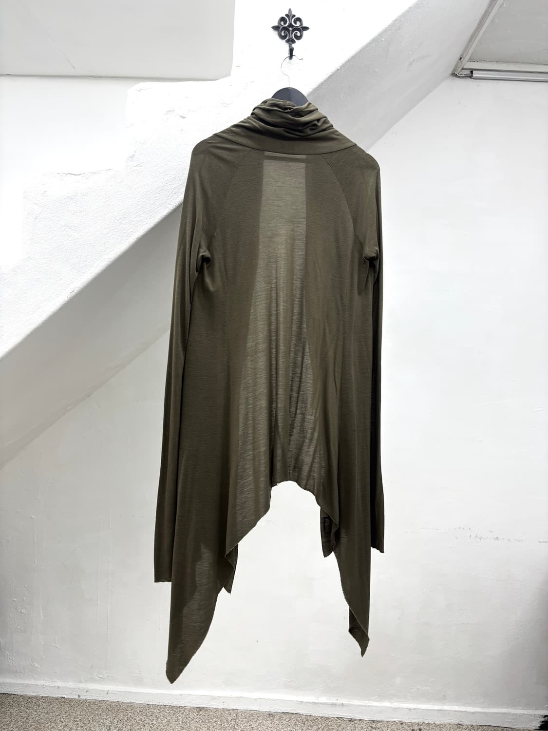 L.G.B Dust Olive Shawl Drape Cardigan   상품이미지8