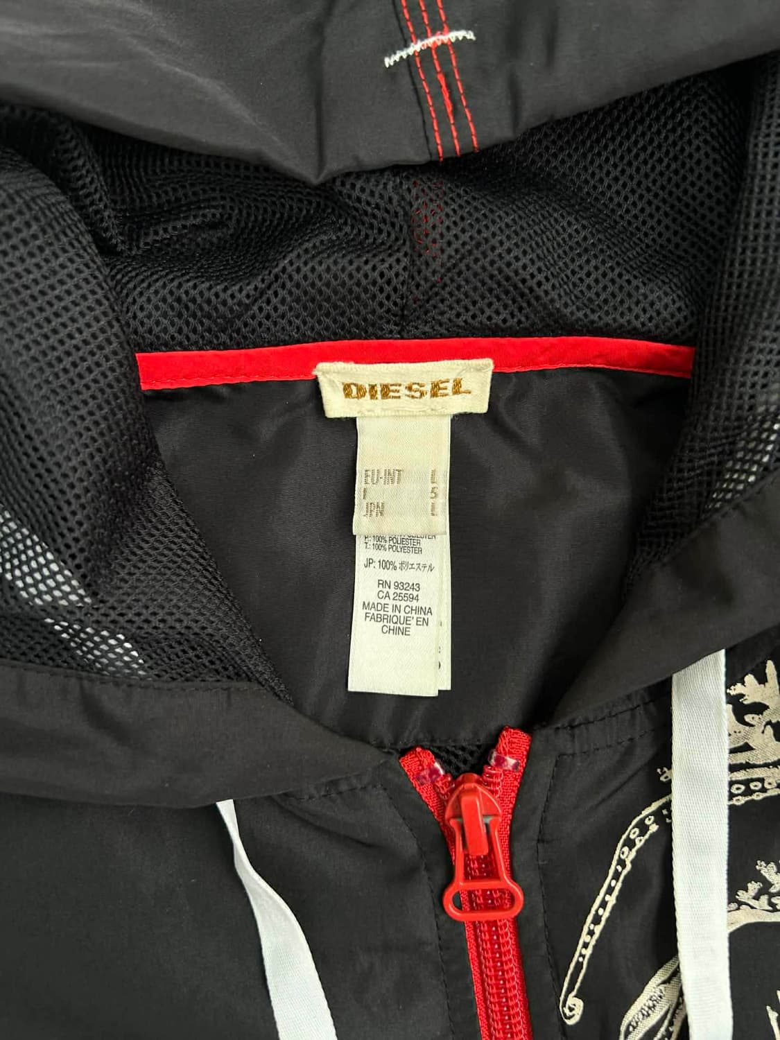 [L] 디젤 그래픽 프린팅 윈드브레이커 자켓 후드집업 블랙 상품이미지4