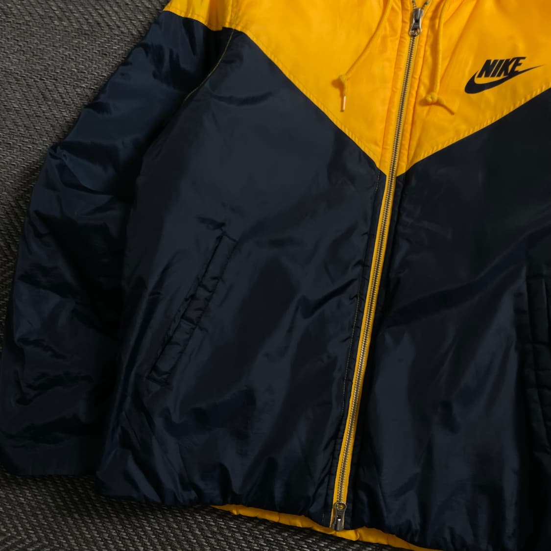 나이키 윈드러너 올드스쿨 러닝 점퍼 자켓o 4073 상품이미지3