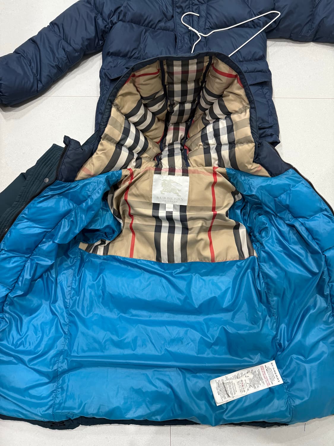 버버리 패딩 상품이미지1