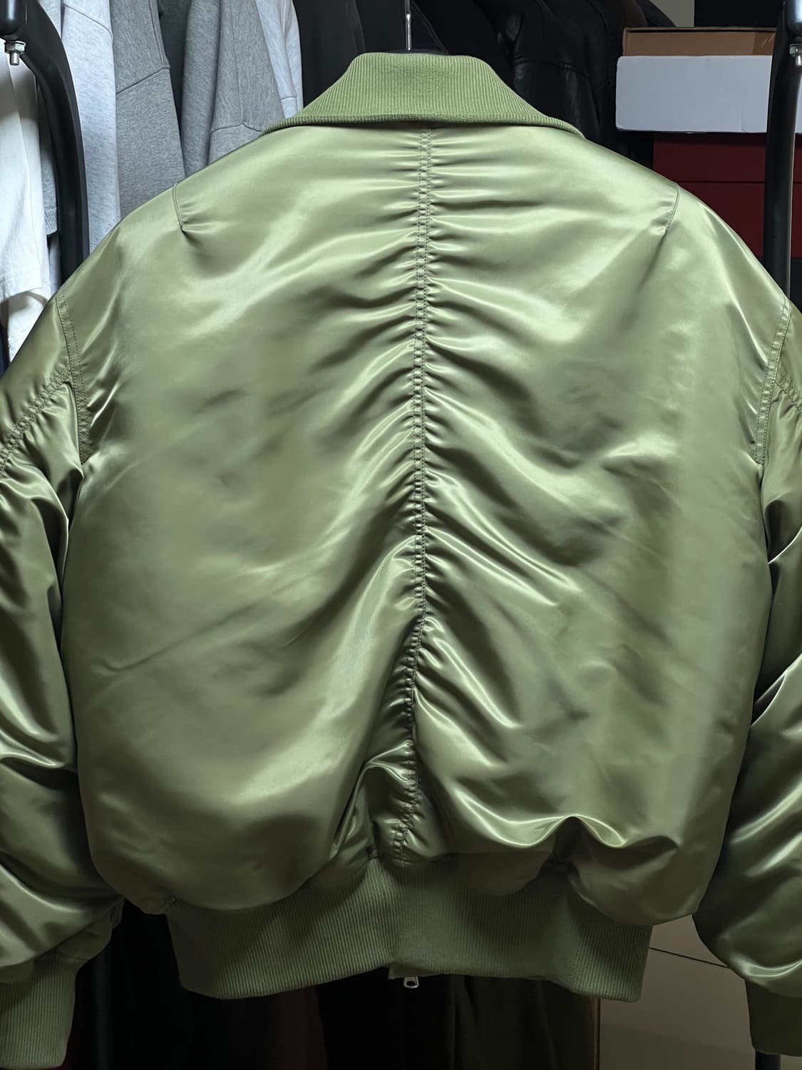 벨리에 랜더 플라이트 자켓 봄버 카키 105 (올품절 정가 판매)  상품이미지4