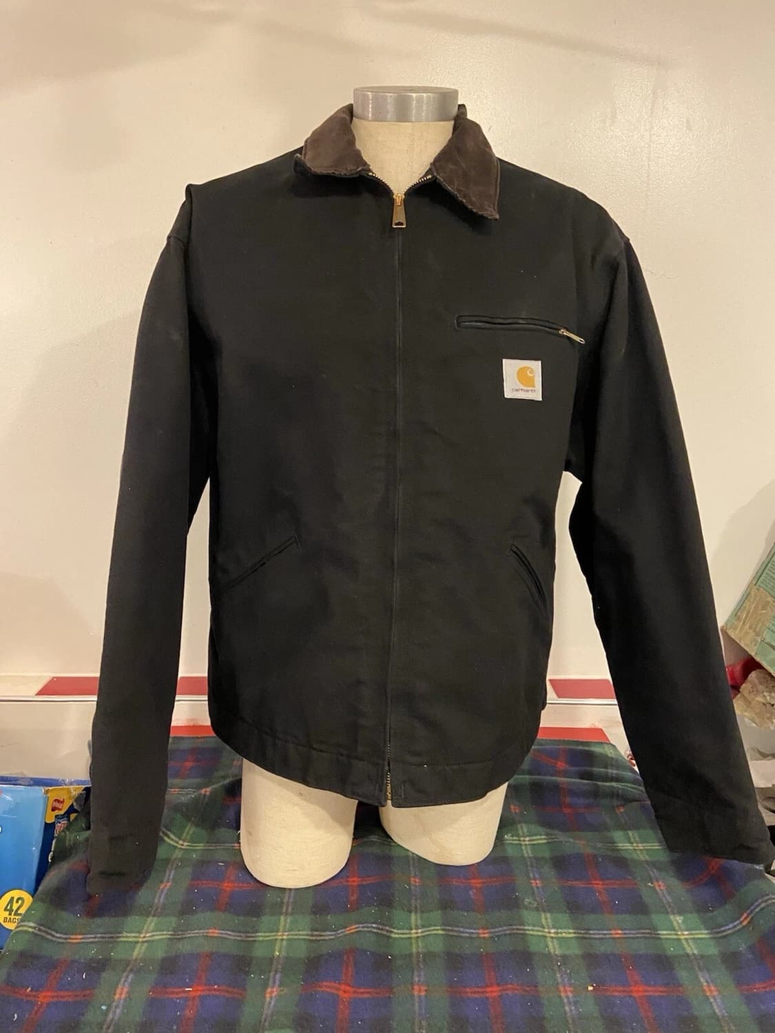 칼하트 J01 빈티지 디트로이트 자켓 블랙 상품이미지1